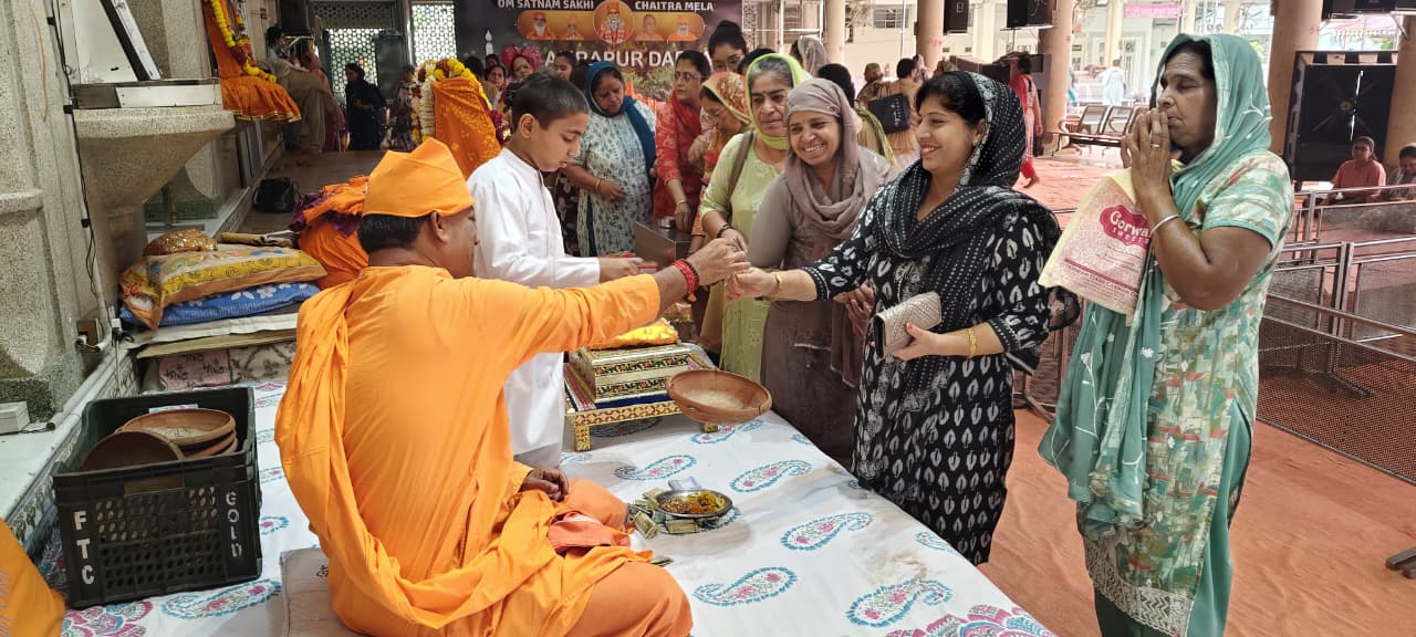 parinda-distribution-campaign-for-birds-launched-at-shri-amrapur-sthan