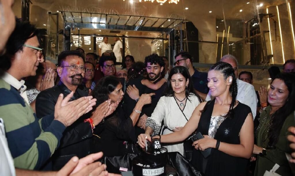athrux-experience-centre-grand-opening-new-atish-market-jaipur-1